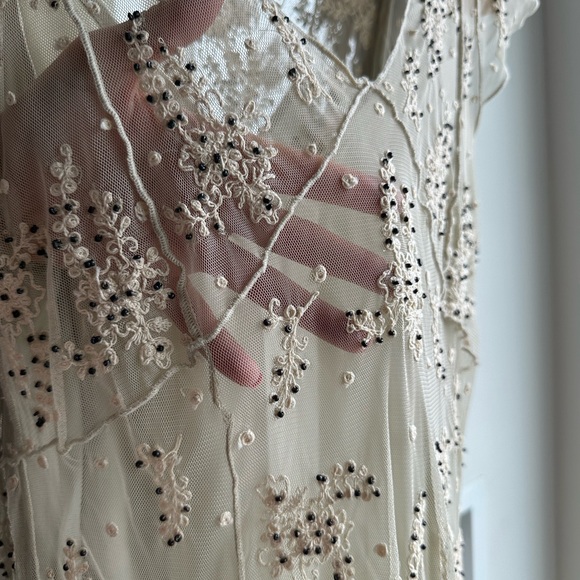 Summer-Ready in the Farm Rio Double Maxi Dress: Beige & Brown Perfection! - Picture 6 of 7